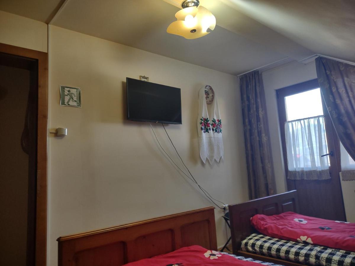 Pensiunea Ghita Vasile Vadu Izei Buitenkant foto