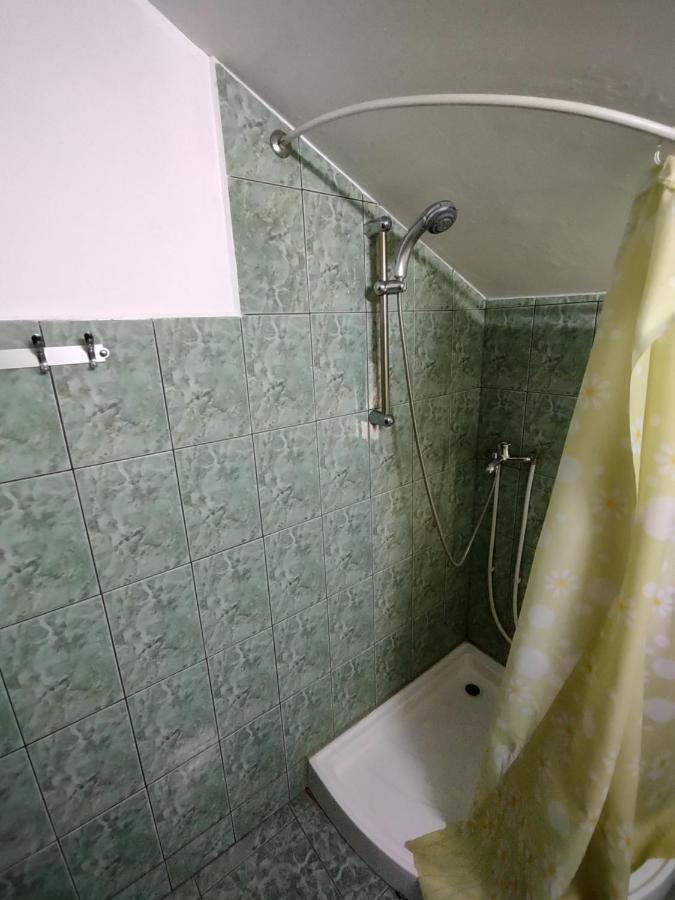 Pensiunea Ghita Vasile Vadu Izei Buitenkant foto